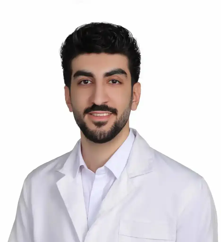 اپتومتریست علیرضا صادقی